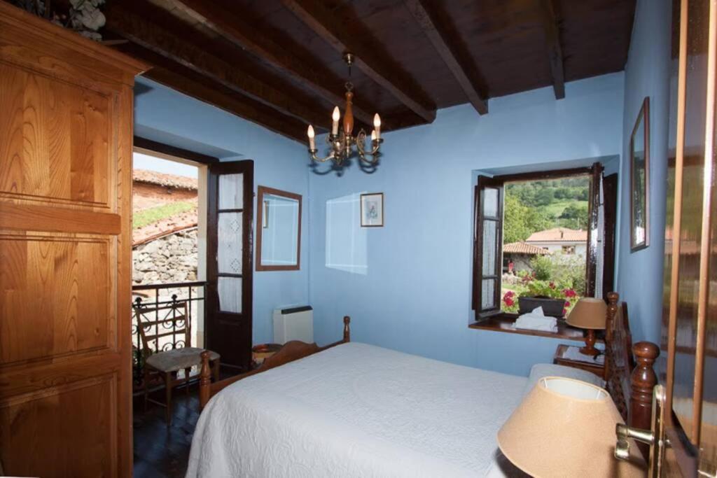 Casa del Cuetu. Traditional village house in Asturias Mere Extérieur photo