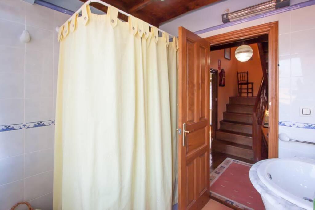 Casa del Cuetu. Traditional village house in Asturias Mere Extérieur photo