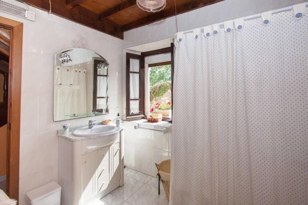 Casa del Cuetu. Traditional village house in Asturias Mere Extérieur photo